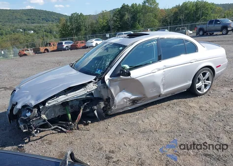2005 Jaguar S-Type 4.2L V8 R from USA, damaged, VIN SAJWA03V651N15957